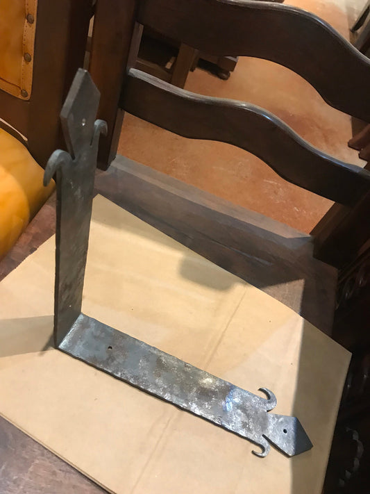 12" Iron Bracket (for corners)
