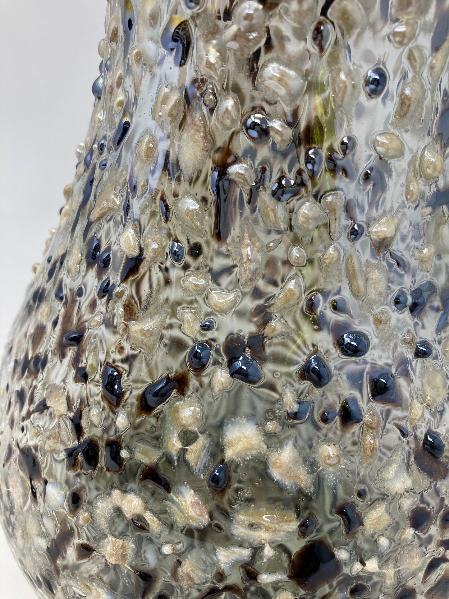 80 oz Hand Blown Glass Pitcher - HG Chocolate Graniti