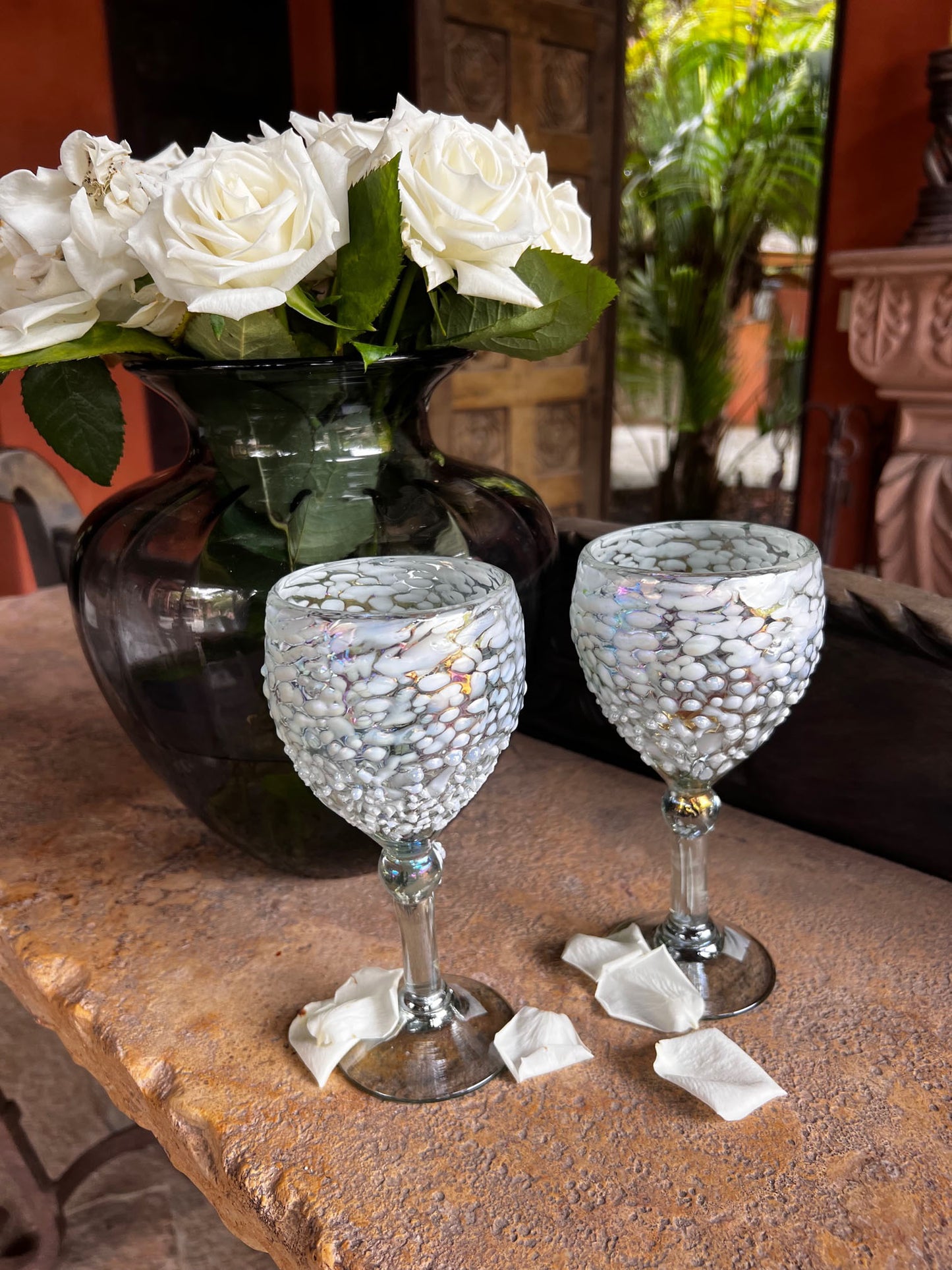 Hand Blown Wine Glass - White Graniti Iridescent