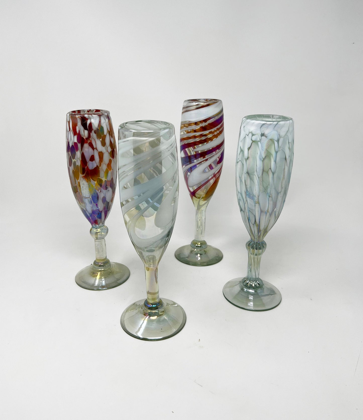 4 Hand Blown Champagne Glasses - Christmas 22 Collection (Iridescent)