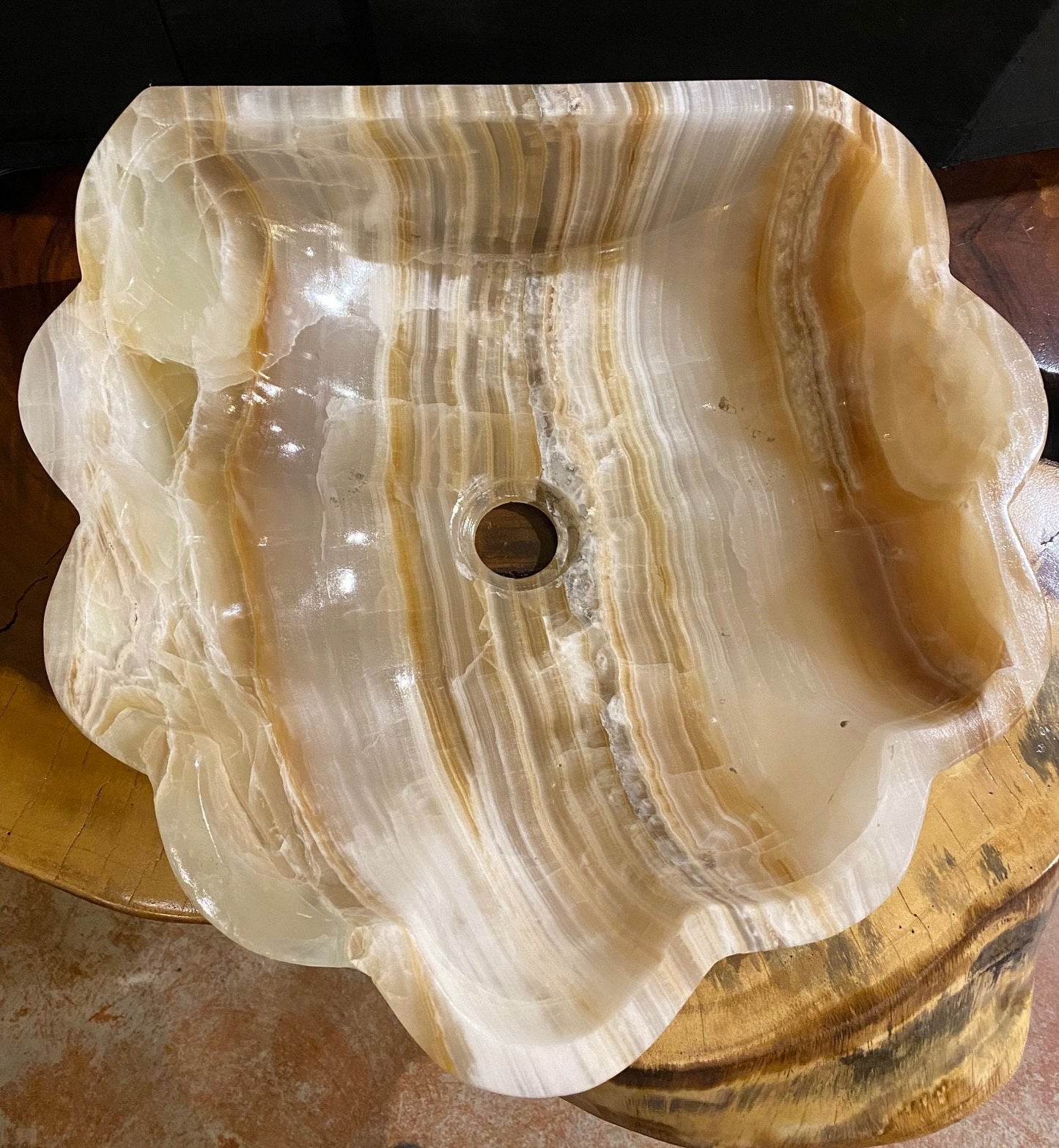 Onyx Stone Clam Shape Sink