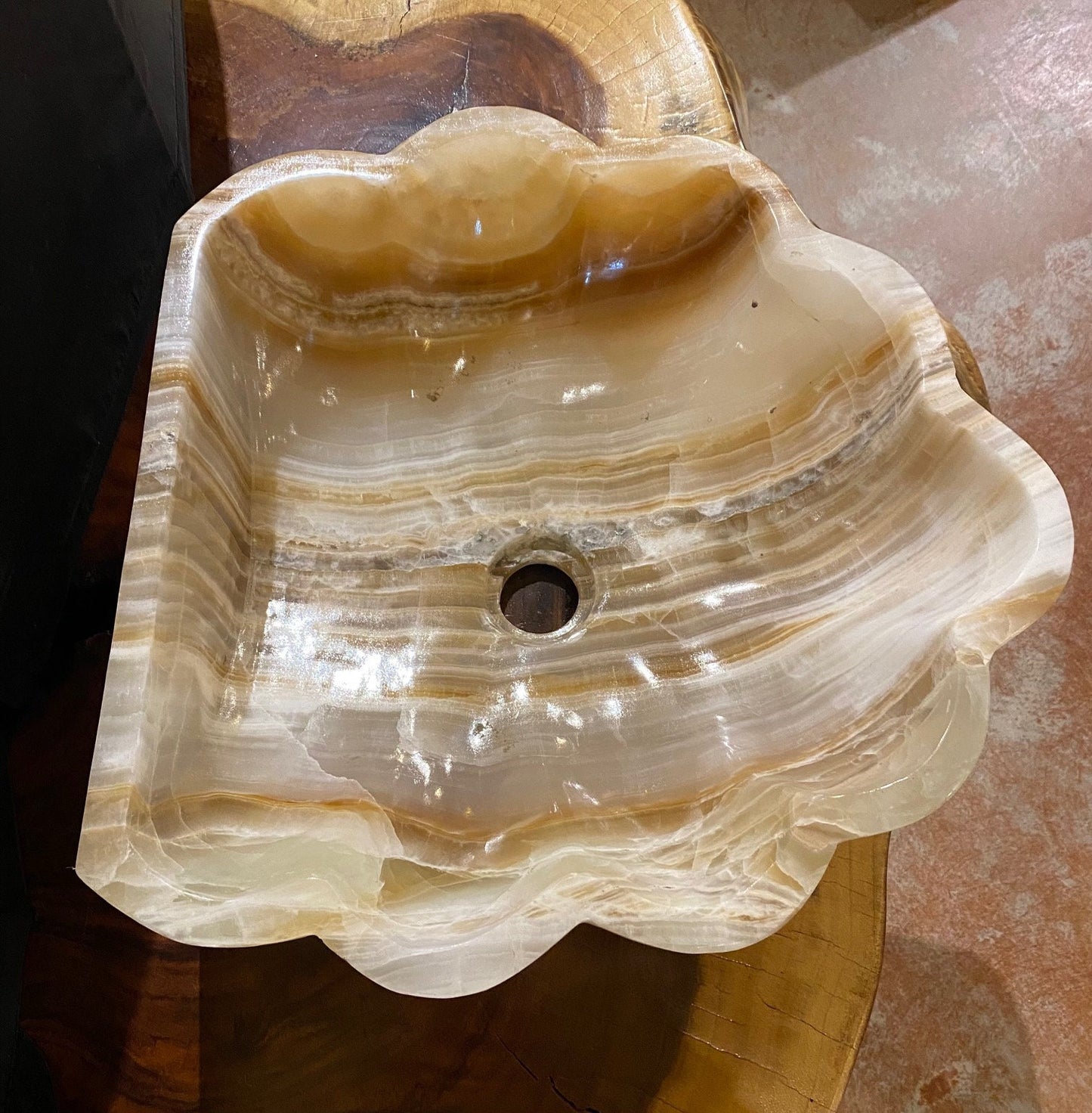 Onyx Stone Clam Shape Sink